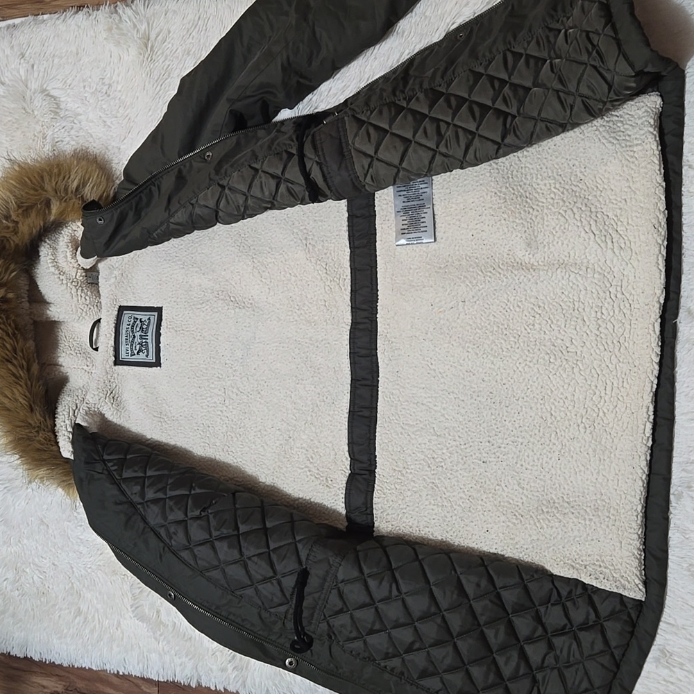 Levis winter jacket - Picture 4 of 8